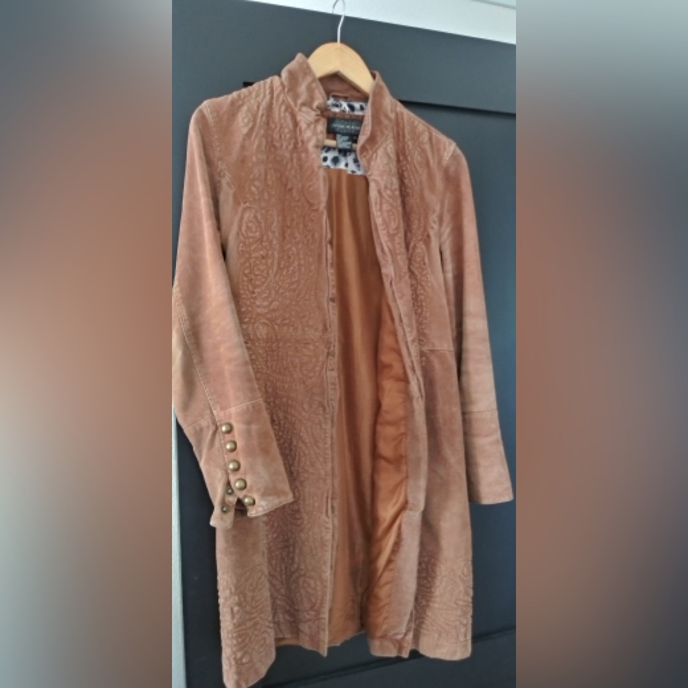 Elegant Tan Women's Jacket